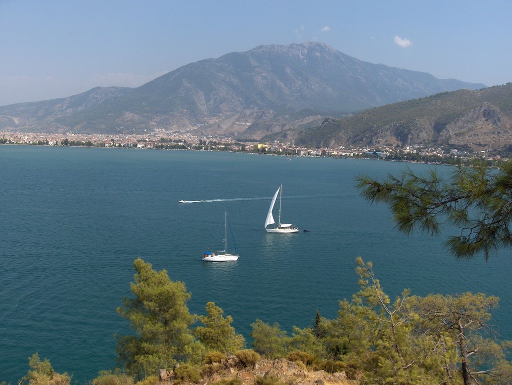 Fethiye Bay - includes the famed Twelve Islands cruising grounds ©  SW